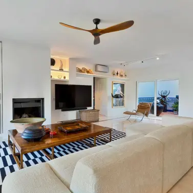 Sale of detached villa in El Paraiso
