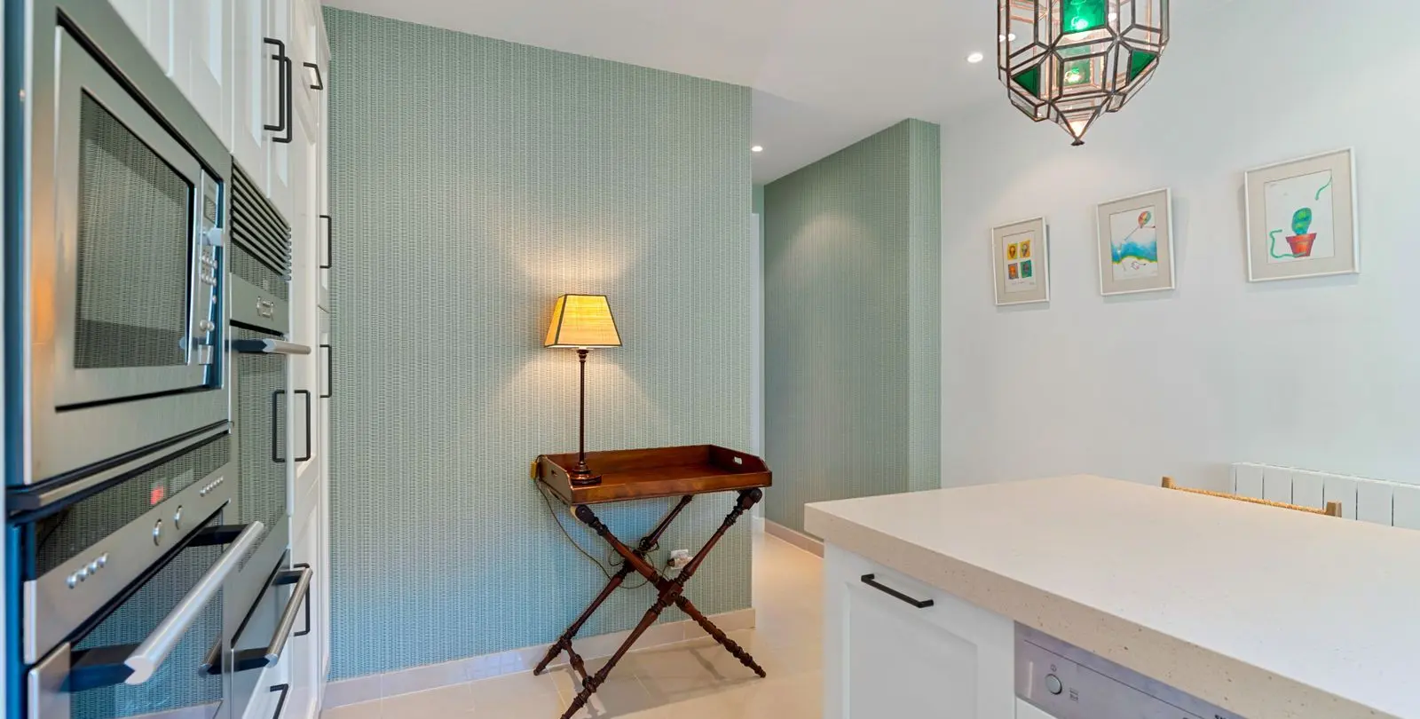 Sale of detached villa in El Paraiso 9