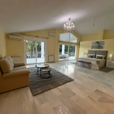 Долгосрочная аренда  отдельно стоящей виллы в Elviria