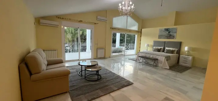 Долгосрочная аренда  отдельно стоящей виллы в Elviria 4
