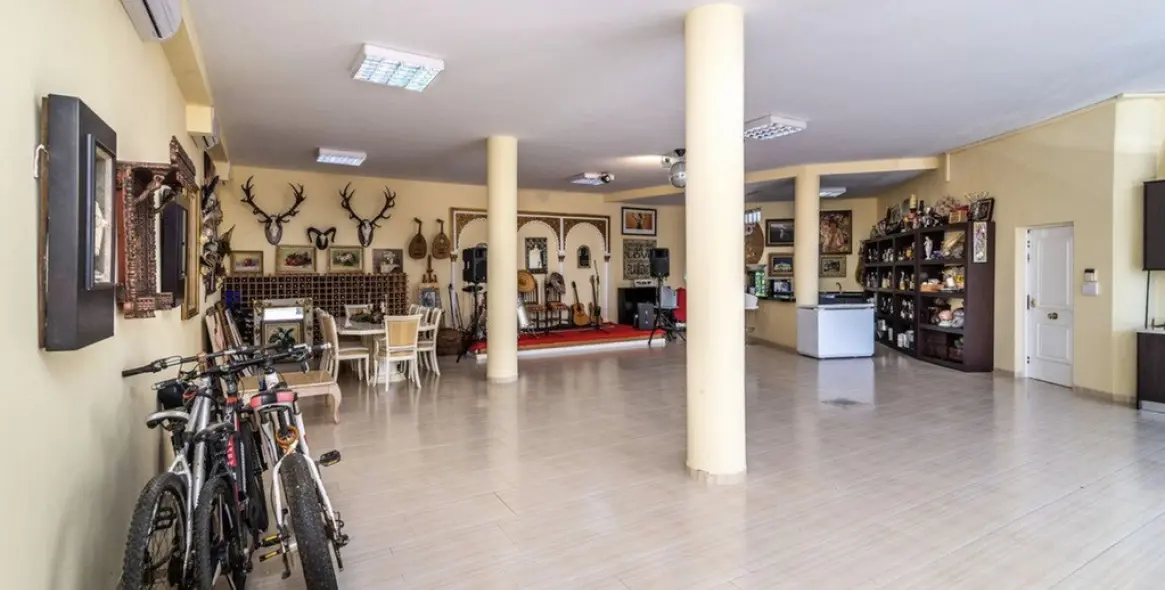 Долгосрочная аренда  отдельно стоящей виллы в Elviria 34