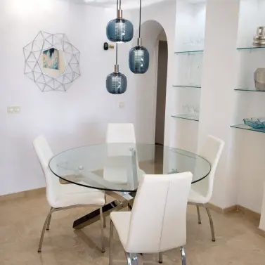 Долгосрочная аренда апартаментов на среднем этаже в Manilva