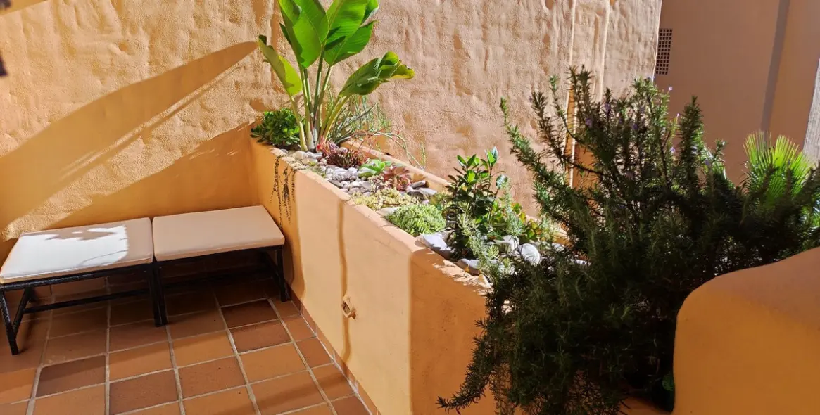 Долгосрочная аренда апартаментов на среднем этаже в Manilva 17