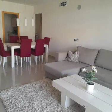 Долгосрочная аренда апартаментов на первом этаже в Estepona