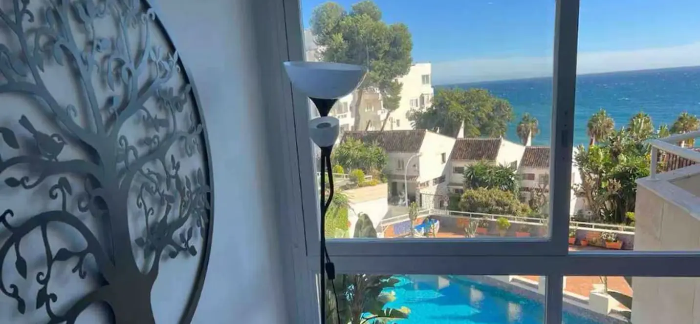 Продажа апартаментов на среднем этаже в Marbella 0