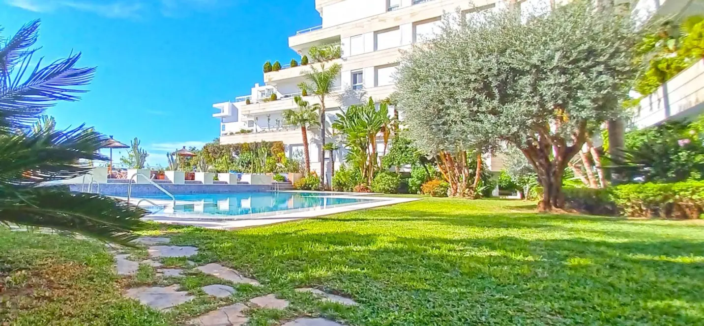 Продажа апартаментов на среднем этаже в Marbella 4
