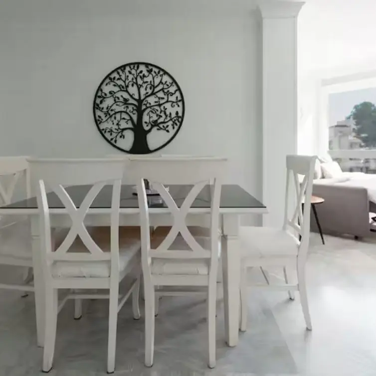Продажа апартаментов на среднем этаже в Marbella