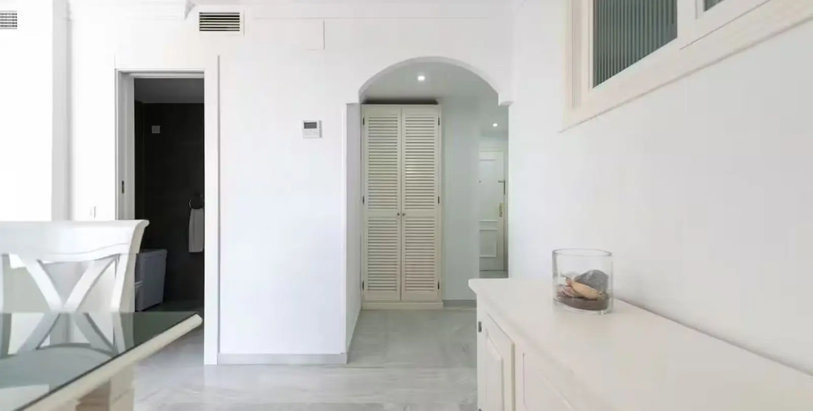 Продажа апартаментов на среднем этаже в Marbella 12