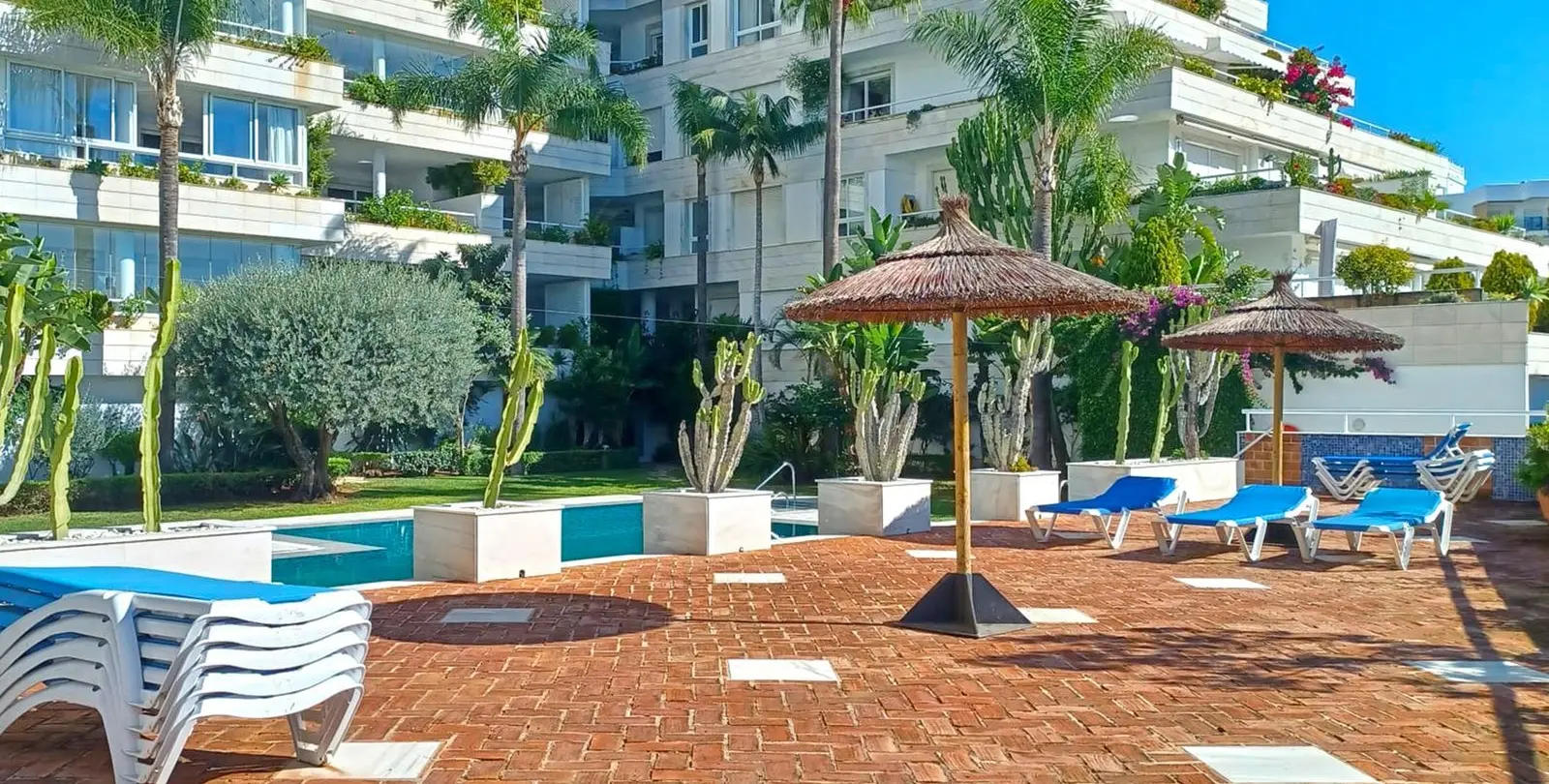 Продажа апартаментов на среднем этаже в Marbella 16