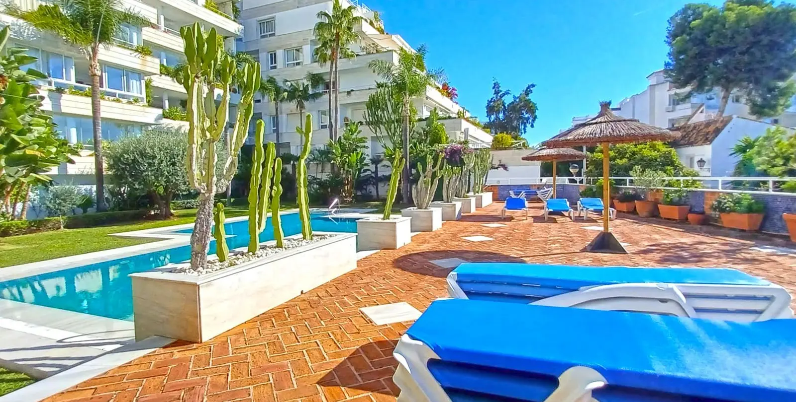 Продажа апартаментов на среднем этаже в Marbella 17