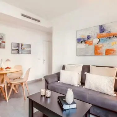 Sale of ground floor apartment in Marbella