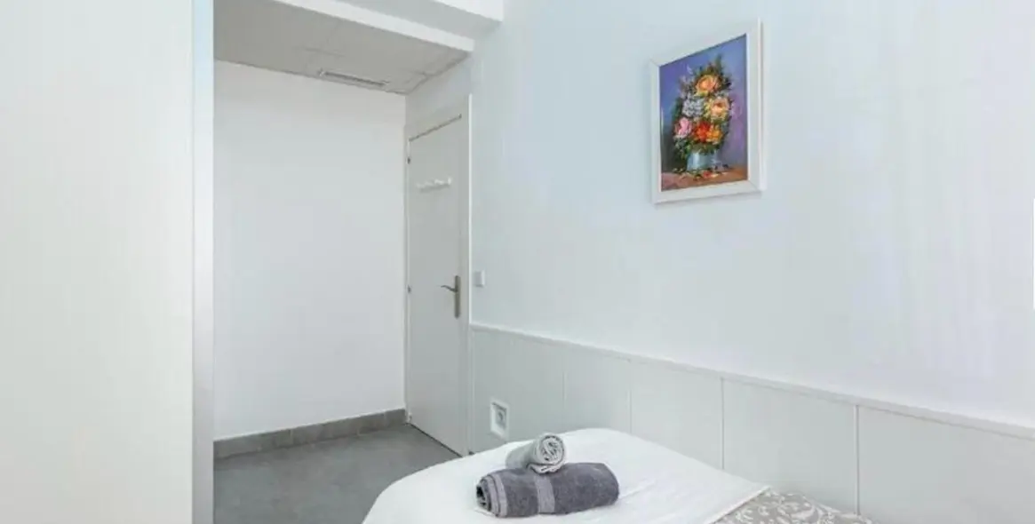 Sale of ground floor apartment in Marbella 16