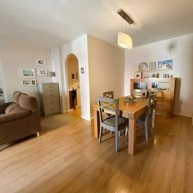 Продажа апартаментов на среднем этаже в Marbella