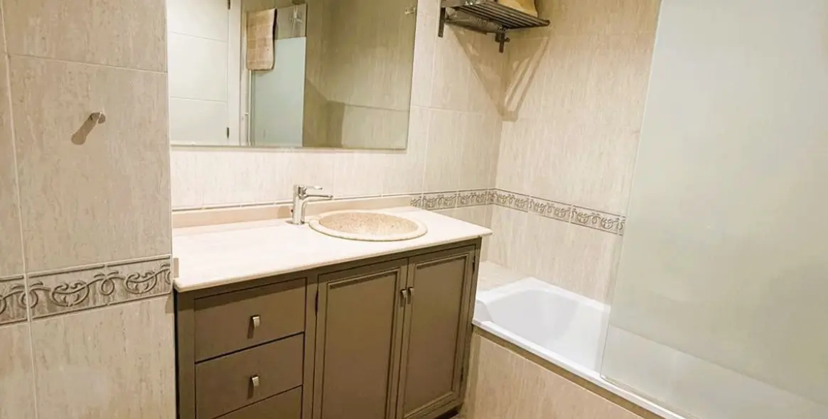 Продажа апартаментов на среднем этаже в Marbella 15