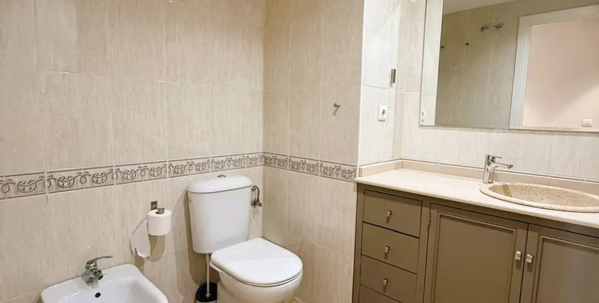 Продажа апартаментов на среднем этаже в Marbella 19