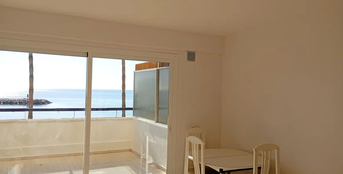 Sale of middle floor apartment in Marbella 4