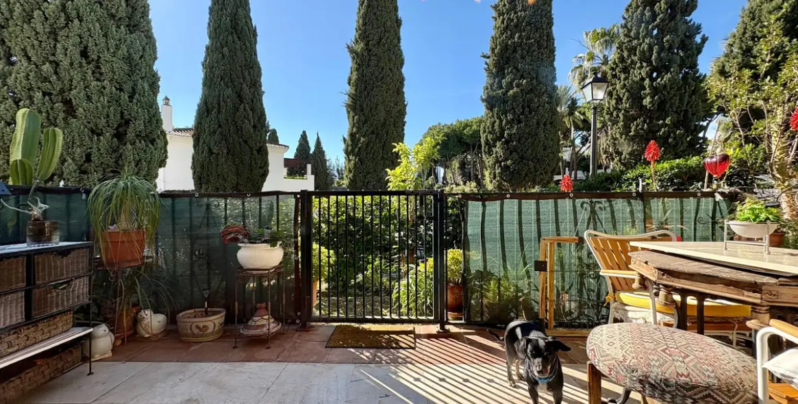 Продажа апартаментов на первом этаже в Marbella 3