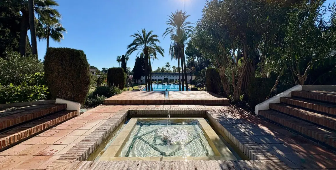 Sale of ground floor apartment in Marbella 23