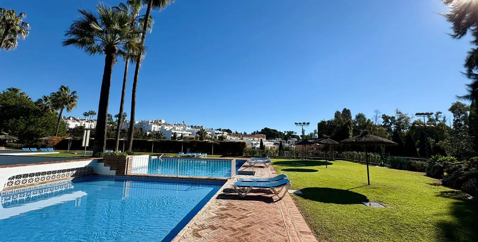 Sale of ground floor apartment in Marbella 20