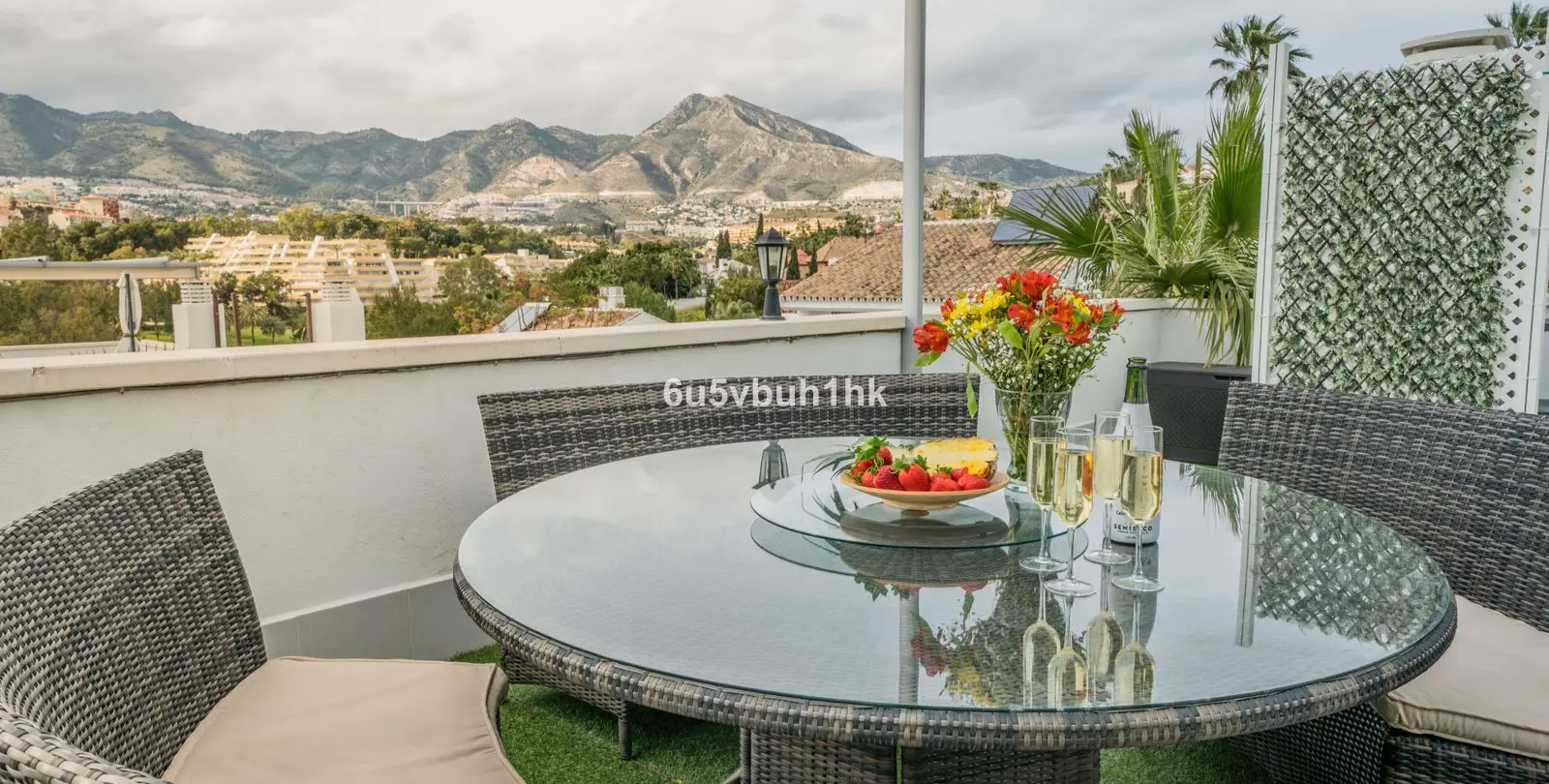 Sale of penthouse in Torrequebrada 27