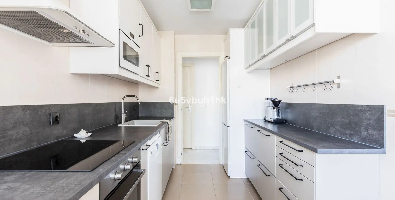 Sale of penthouse in Torrequebrada 35