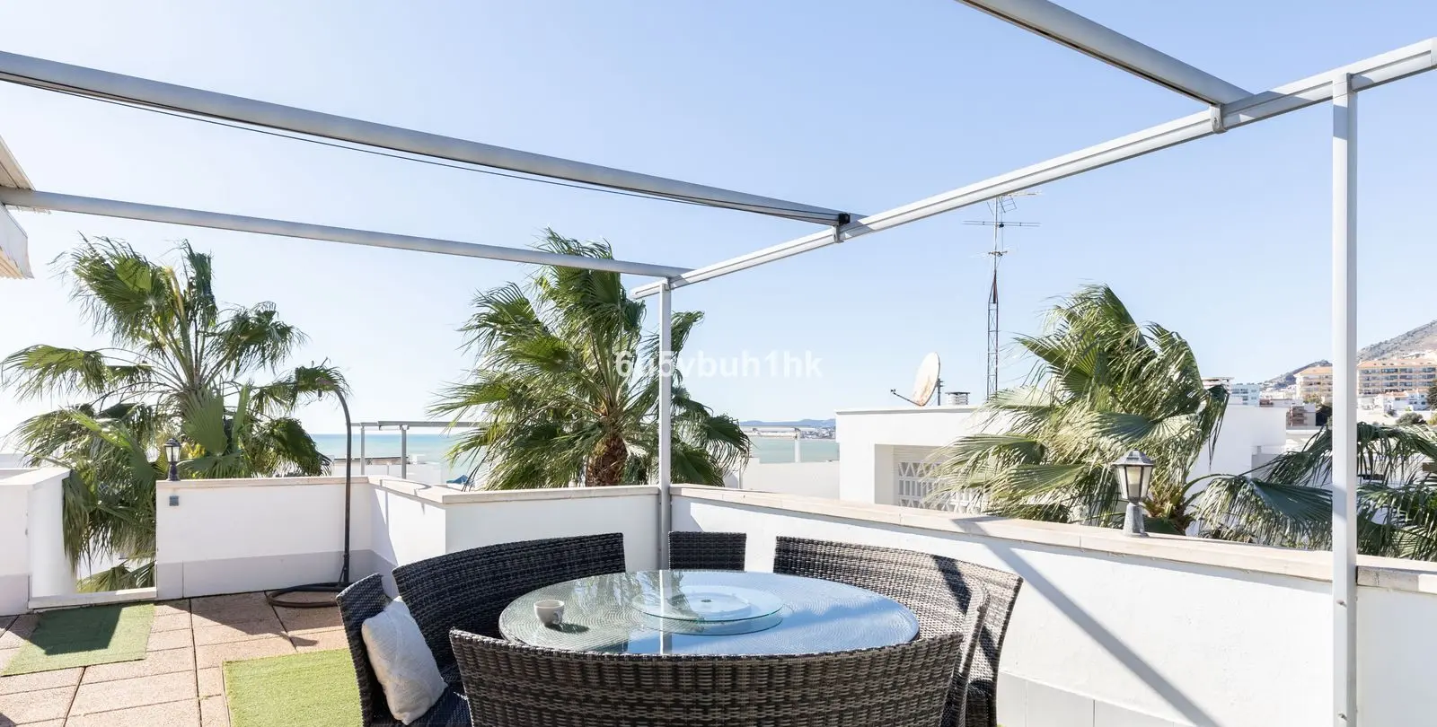 Sale of penthouse in Torrequebrada 45