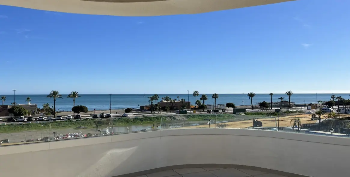 Продажа апартаментов на среднем этаже в Torremolinos 13