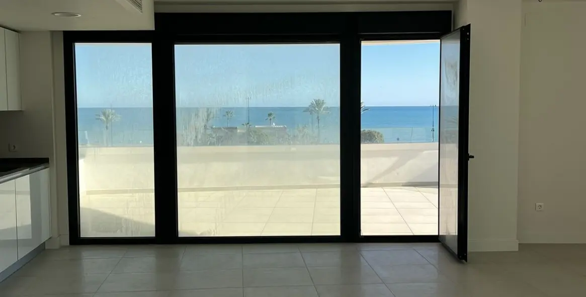 Продажа апартаментов на среднем этаже в Torremolinos 25