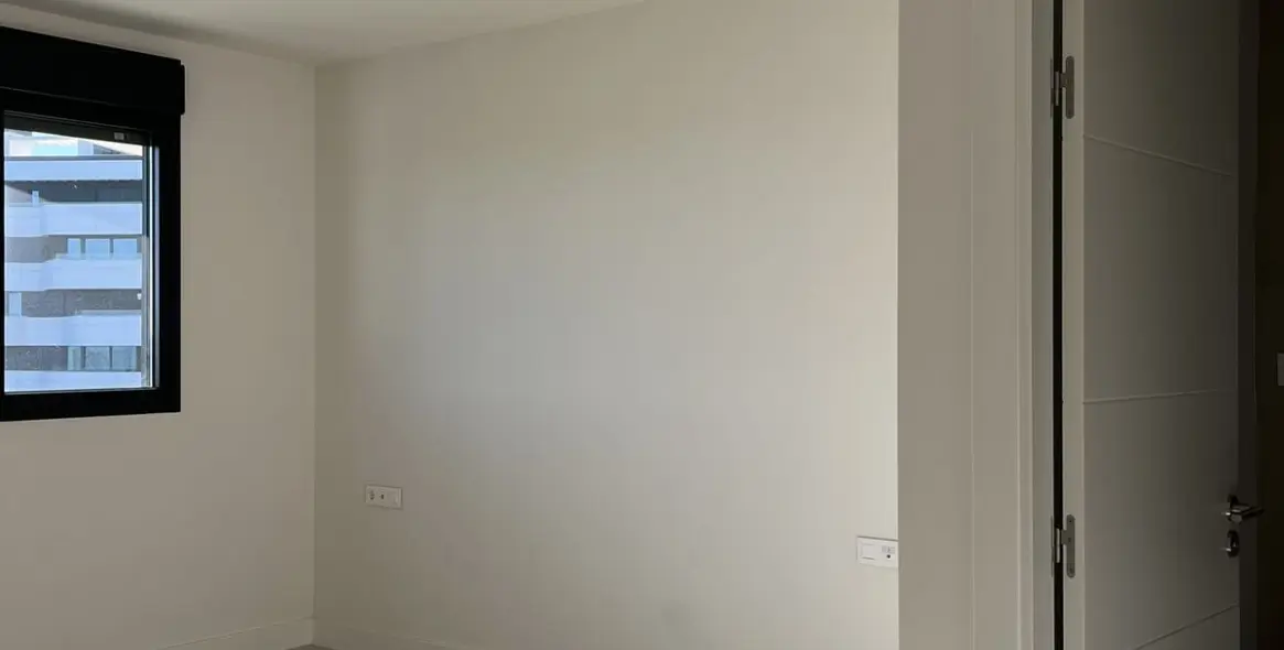 Продажа апартаментов на среднем этаже в Torremolinos 35