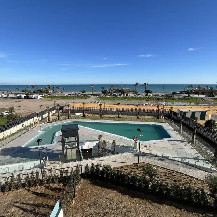 Sale of middle floor apartment in Torremolinos