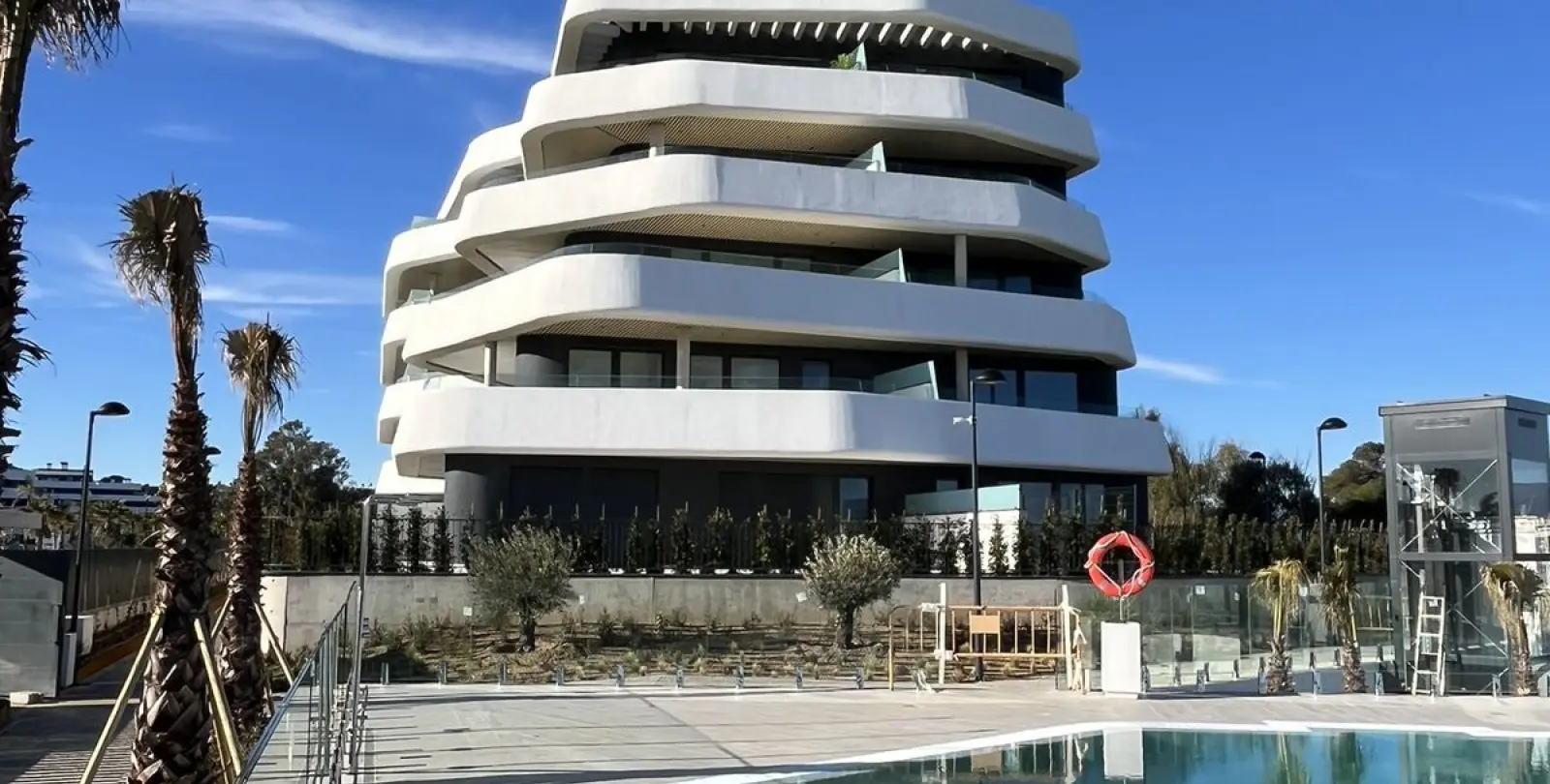 Sale of middle floor apartment in Torremolinos 59