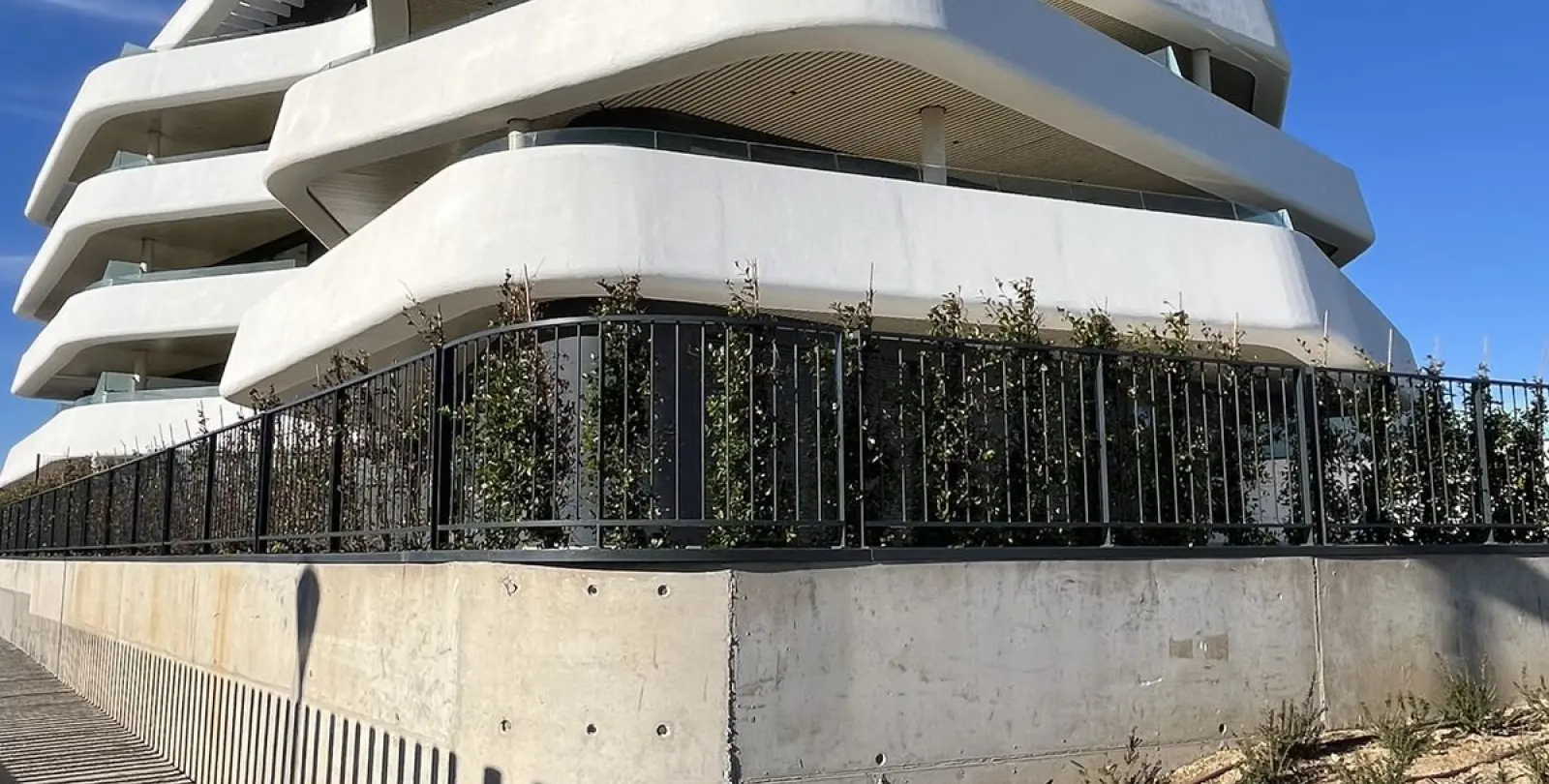 Sale of middle floor apartment in Torremolinos 69