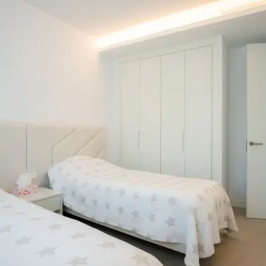 Краткосрочная аренда дома на две семьи в Elviria