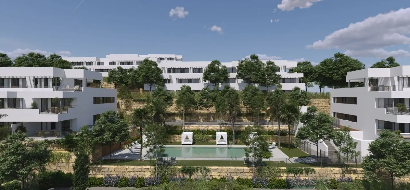 Sale of middle floor apartment in Casares 0