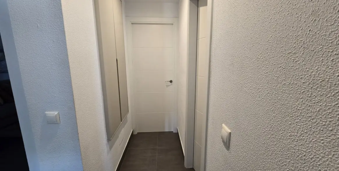 Sale of middle floor apartment in Miraflores 13