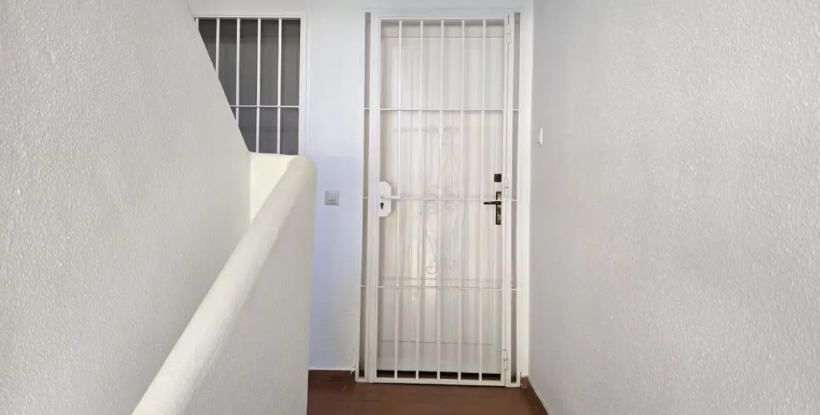 Sale of middle floor apartment in Miraflores 17