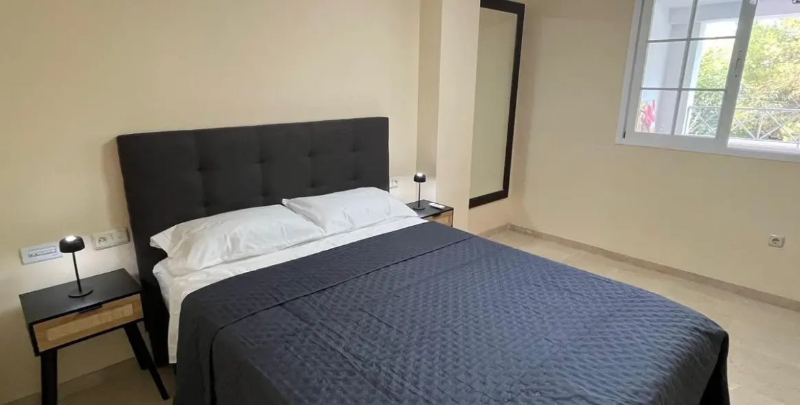 Sale of ground floor apartment in Río Real 3