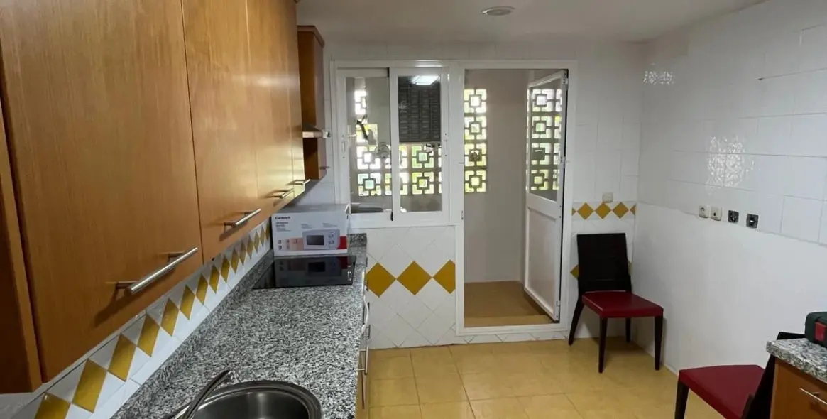 Sale of ground floor apartment in Río Real 4