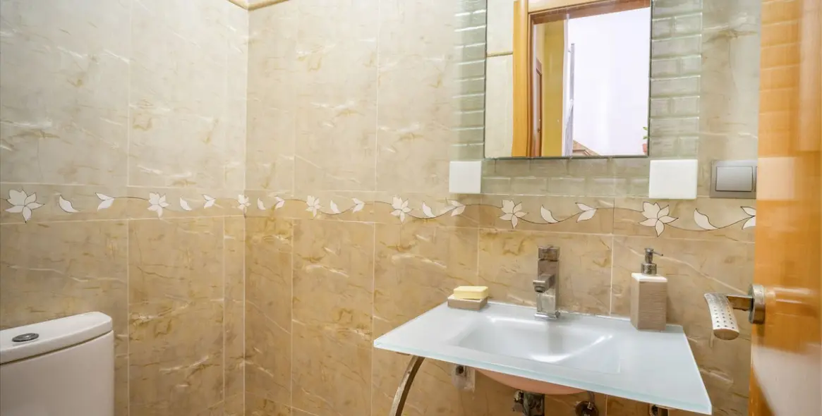 Sale of penthouse duplex in Fuengirola 16