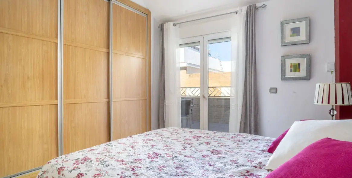 Sale of penthouse duplex in Fuengirola 21