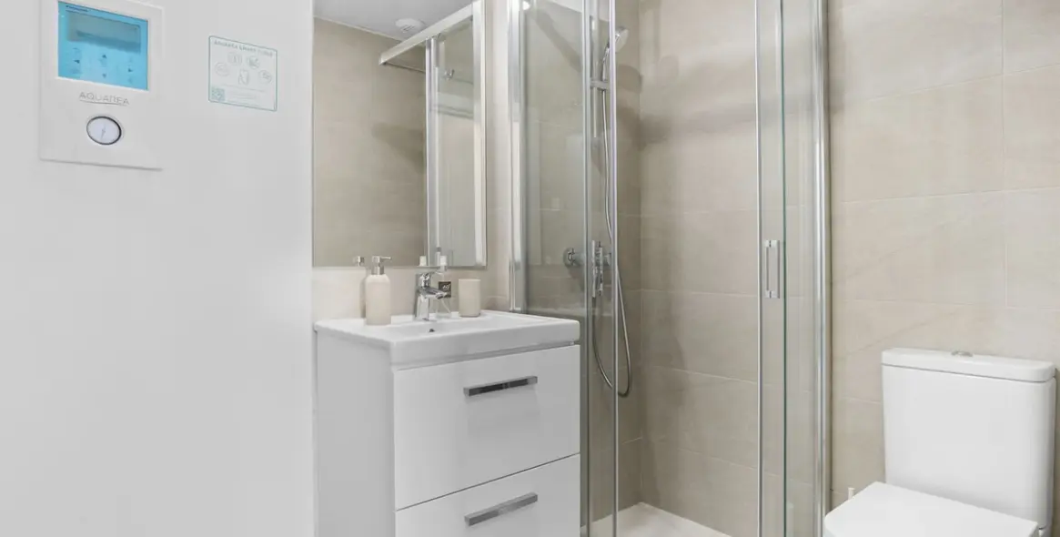 Продажа апартаментов на среднем этаже в Málaga Centro 17