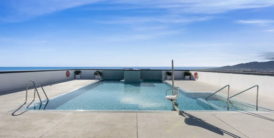 Sale of middle floor apartment in Málaga Centro 28