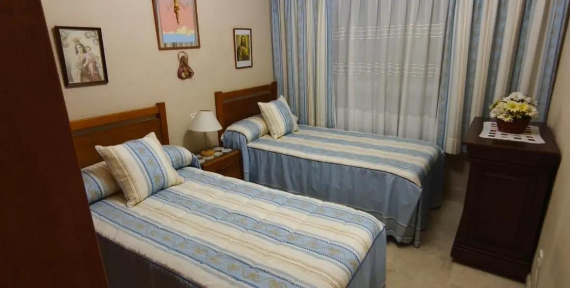 Sale of middle floor apartment in Fuengirola 4