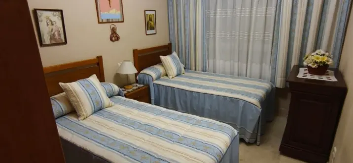 Sale of middle floor apartment in Fuengirola 3