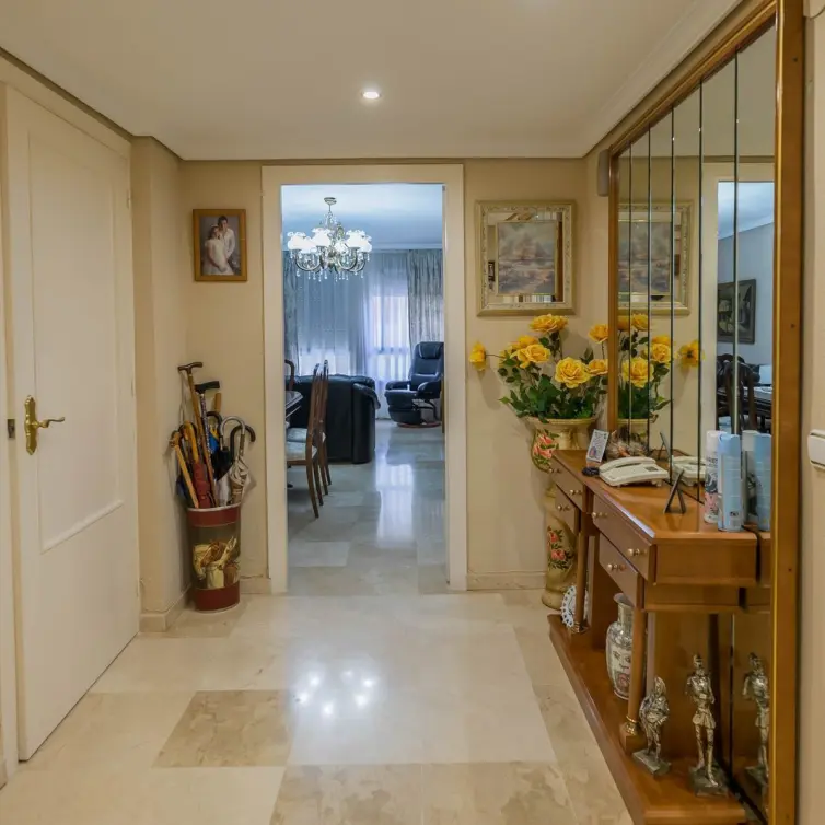 Venta de apartamento en planta media en Fuengirola