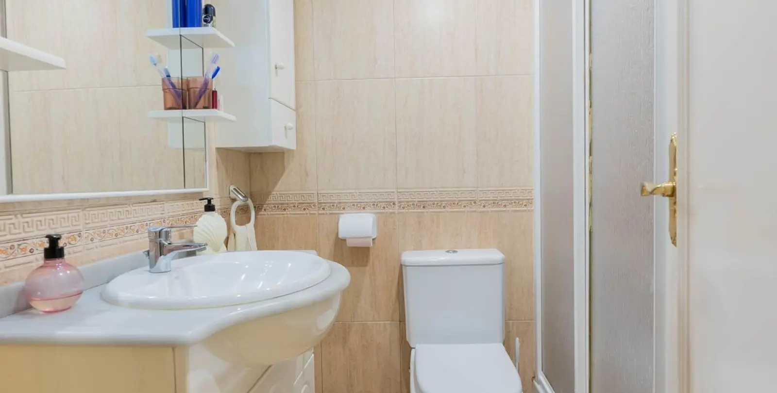 Venta de apartamento en planta media en Fuengirola 5