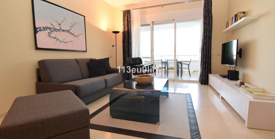 Sale of middle floor apartment in La Cala Golf 2