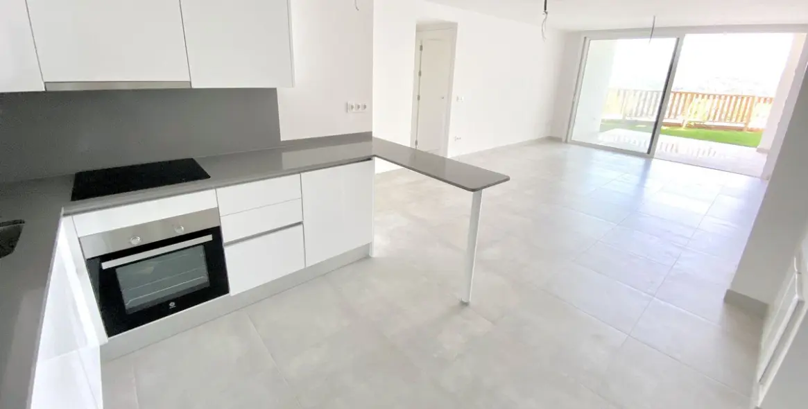 Продажа апартаментов на первом этаже в La Cala de Mijas 4