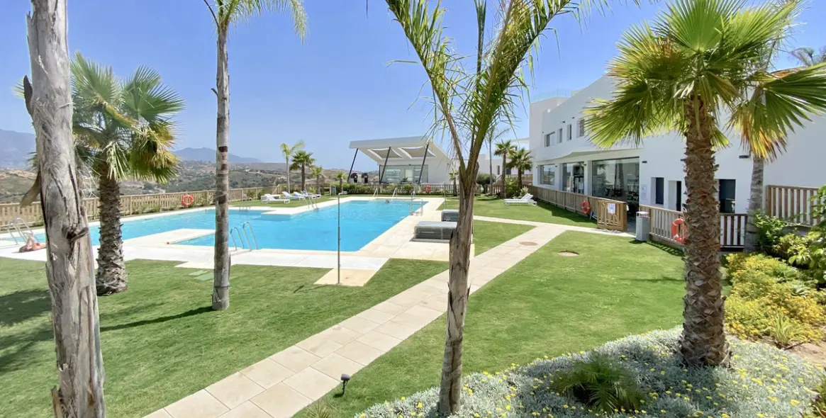 Sale of ground floor apartment in La Cala de Mijas 22