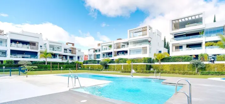 Sale of ground floor apartment in Cancelada 1